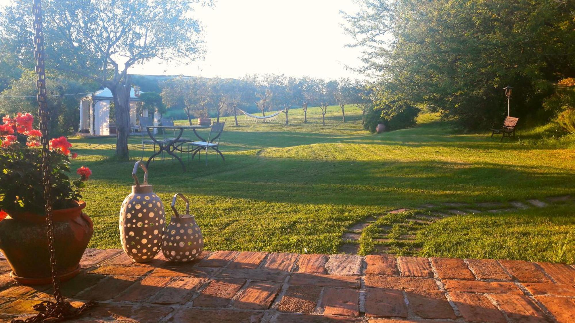 Le Bumbarelle Bed & Breakfast Tavoleto Luaran gambar